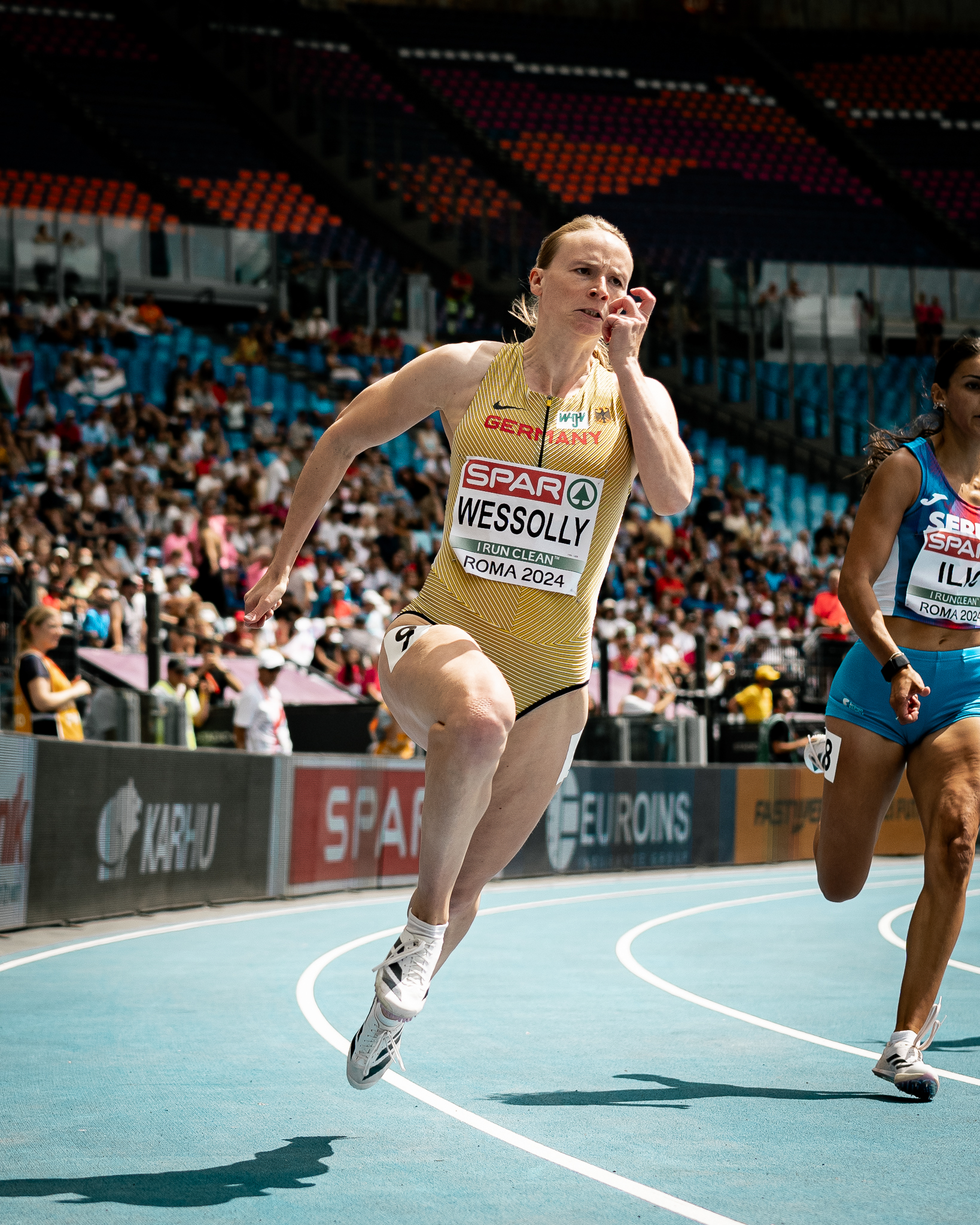 Zu sehen ist Jessica Bianca Wessolly beim 200m-Lauf